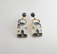 گوشواره میناکاری گل آبی